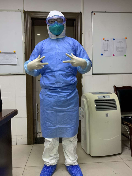 博士医生罗伟:乐山疫情防控主战场的尖兵