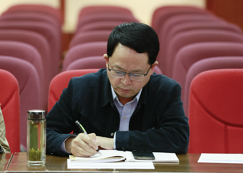 党委委员,纪委书记江平参加学习医院党委副书记,院长庞波参加学习医院