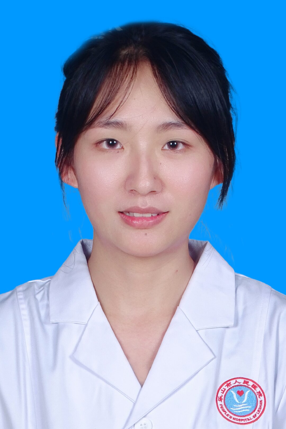 张琪 小尺寸.jpg