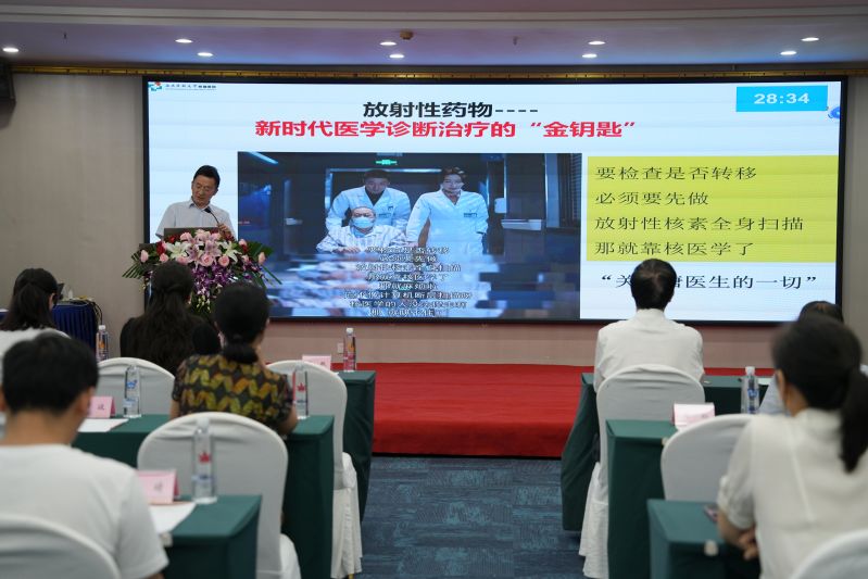 陈跃.jpg 陈跃.jpg