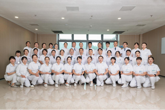 科室大合照.png