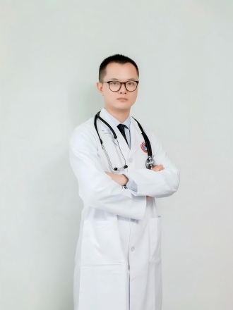 唐诗鹏.jpg